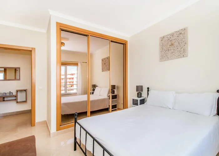 Golden Cliff Apartment